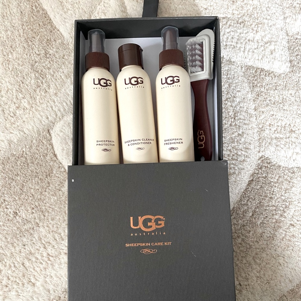 Ugg sheepskin care kit